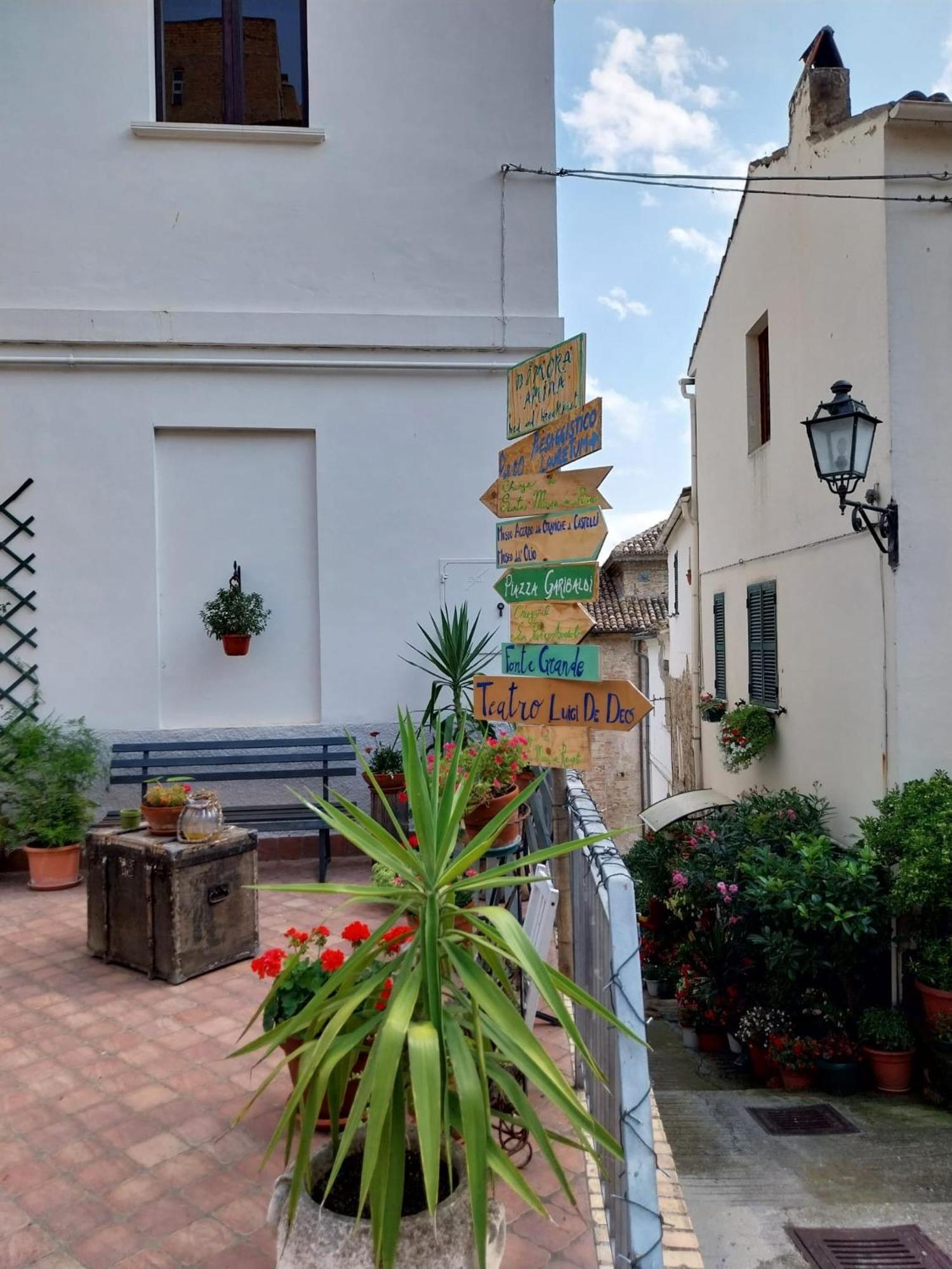 Bed and Breakfast Dimora Amina Loreto Aprutino Exterior foto
